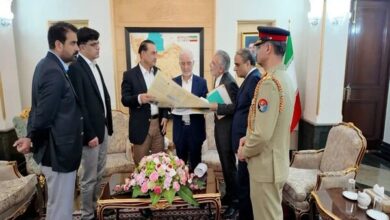 فرمانده ارتش و وزیرکشور پاکستان با بدرقه وزیر کشور، تهران را ترک کردند - هشت صبح