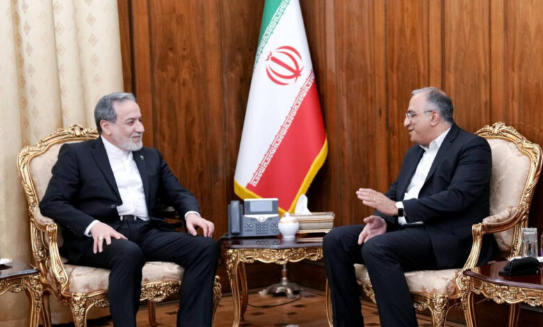 دیدار نماینده مسیحیان ارامنه شمال کشور با وزیر امور خارجه - هشت صبح