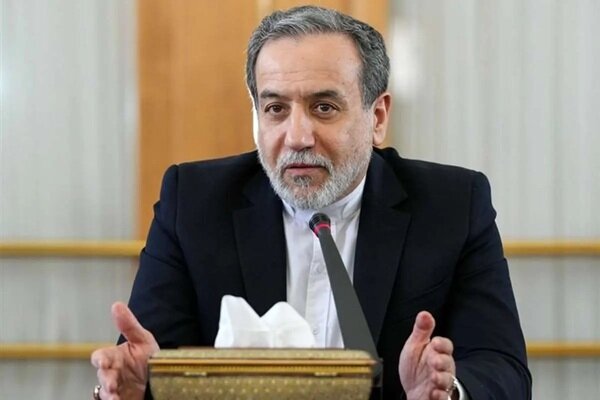 عراقچی: ملت ایران در جنگ ۴۰ روزه، درس بزرگی به جهان اسلام داد - هشت صبح