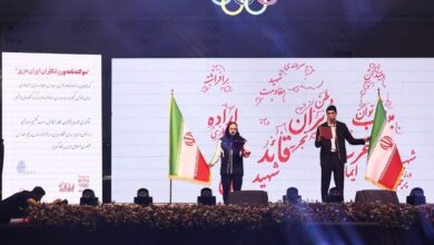 قرائت سوگندنامه ورزشکاران در بازی‌های آسیایی ناگویا توسط آرین سلیمی و مهسا بهشتی