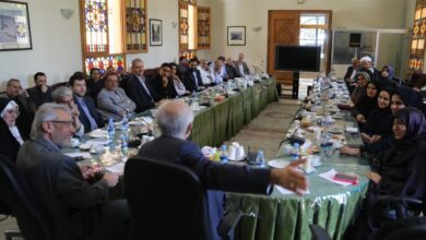 مدیران و کارشناسان مرکز دیپلماسی عمومی و رسانه‌ای وزارت امور خارجه از بنیاد ایران‌شناسی بازدید کردند