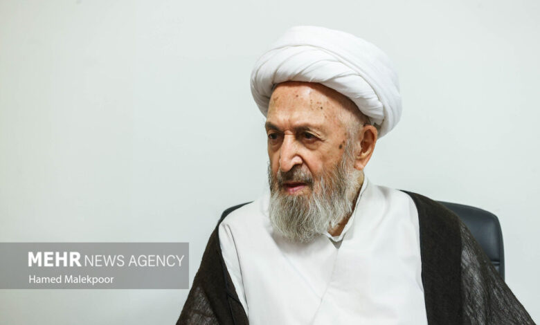 معاون اول رئیسجمهور با آیتالله سبحانی دیدار و گفتگو کرد - هشت صبح