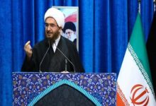 خطبه‌های نماز جمعه تهران به امامت حاج علی اکبری آغاز شد - هشت صبح