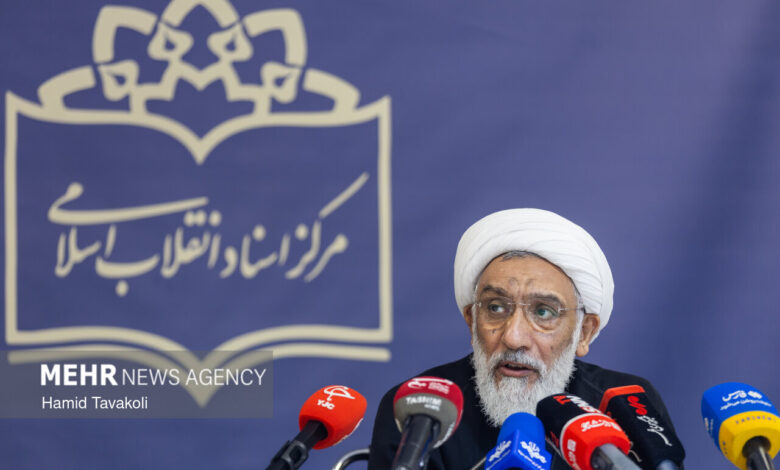 پورمحمدی: ایران با وجود همه فشارها و سختی‌ها با عزت ایستاده است - هشت صبح