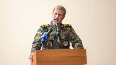 امیر حاتمی: در دفاع از ایران لحظه‌ای درنگ نمی‌کنیم - هشت صبح