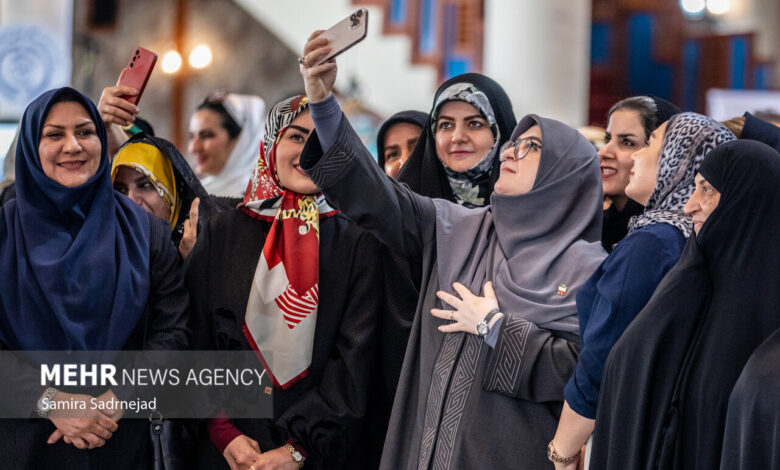نمایشگاه خیریه انجمن دیپلماتیک بانوان - هشت صبح