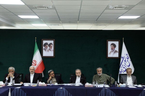 شروط ایران برای بازگشایی تنگه هرمز با حضور عراقچی بررسی شد - هشت صبح