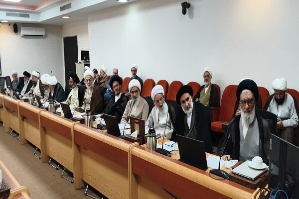 تنگه هرمز باید مصون از هرگونه مداخله فرامنطقه‌ای باقی بماند - هشت صبح