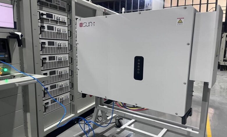 آغاز به کار نخستین کارخانه تولید اینورترهای صنعتی نیروگاه‌های خورشیدی - هشت صبح