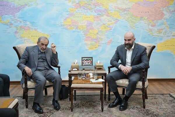 ولایتی: عراق همواره جایگاه ویژه‌ای در روابط ایران داشته است - هشت صبح