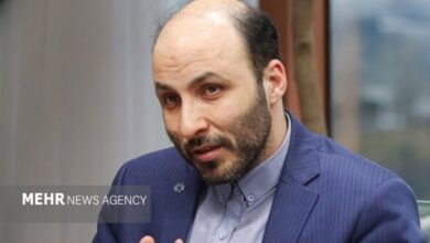 ایران از نظر جغرافیایی محاصره‌ناپذیر است؛ نباید منفعل باشیم - هشت صبح