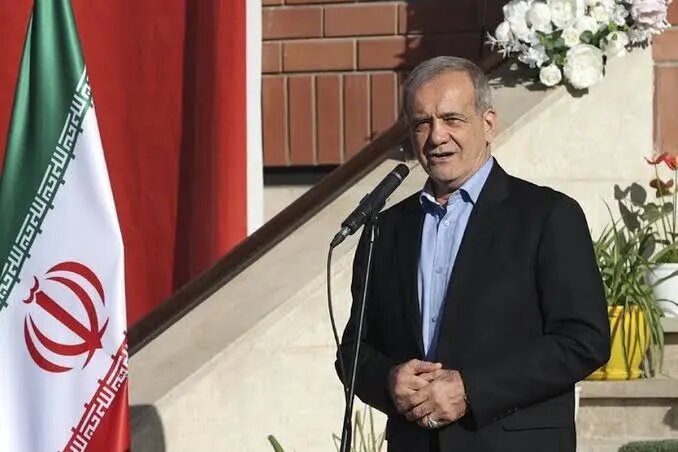 رئیسجمهور زنگ آغاز سال تحصیلی جدید را به صدا درآورد - هشت صبح