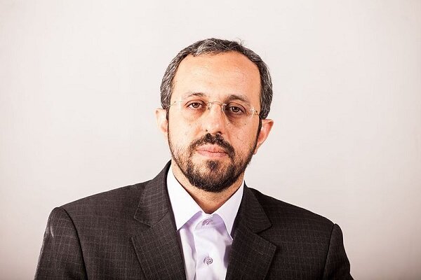 احدیان: هم جنگ و هم مذاکره برای ایجاد بازدارندگی است - هشت صبح