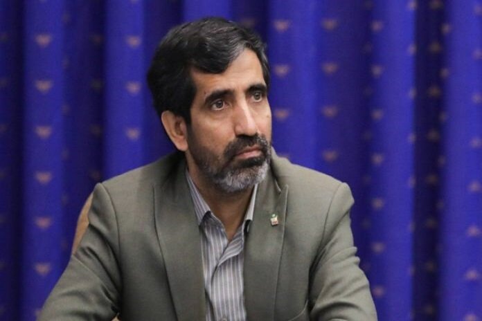 عباسی: عدم صدور ویزای خبرنگاران اعتراف علنی به ترس از حقیقت است - هشت صبح