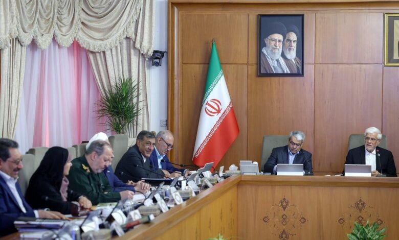 عارف: آمریکا برای مذاکره با ایران به واسطه متوسل می‌شود - هشت صبح