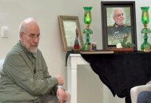 حضور قالیباف در منزل شهیدان خادمی و نصیرزاده - هشت صبح