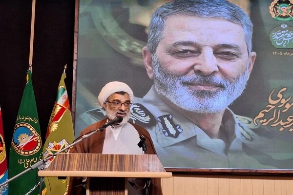 خسروپناه: باید الگوی حکمرانی دفاعی شهید موسوی تهیه و تدوین شود - هشت صبح
