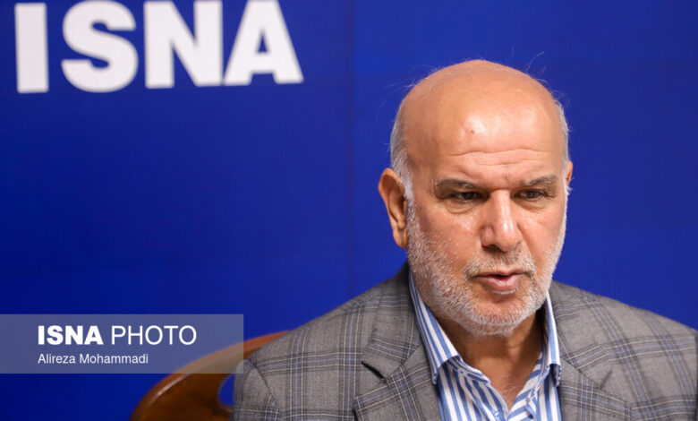 فوتبال خوزستان با دوری از حواشی به جایگاه واقعی‌اش می‌رسد/ مربیان خوزستانی دیده شوند