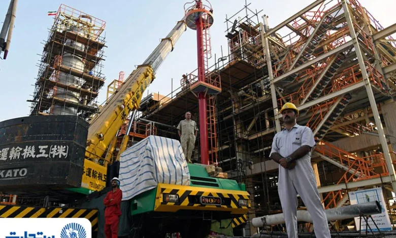 همراهی مدیرعامل بانک تجارت با سرپرست وزارت نفت در بازدید از بازسازی تأسیسات فازهای 4و5 پارس جنوبی