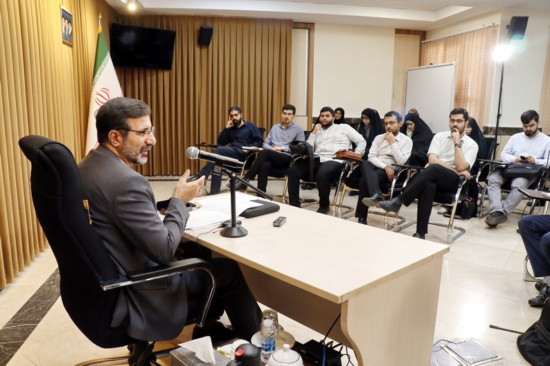 دکتر طحان‌نظیف: سیاست‌های کلی نظام، نقشه راهِ عملیاتی برای ارتقای کیفیت تقنین هستند