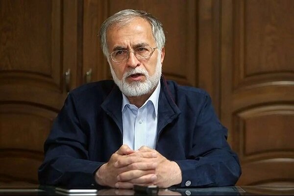 عطریانفر: ایران شاخ غول جهانی آمریکا را شکسته است - هشت صبح