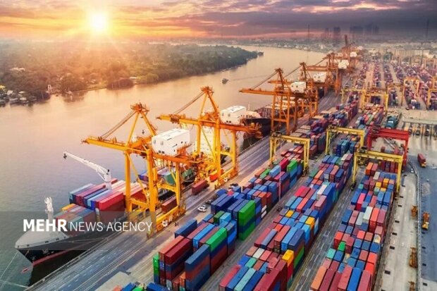 ۱۶ سال وعده ساماندهی کارت بازرگانی؛ چرا معضل همچنان پابرجاست؟