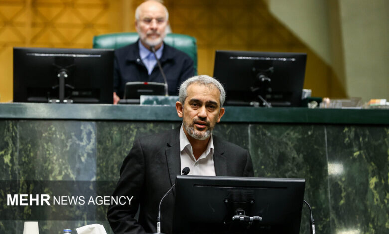 اقتصاد ایران فرونپاشیده و نخواهد پاشید؛ تورم را زیر ۲۰ درصد می‌رسانیم - هشت صبح