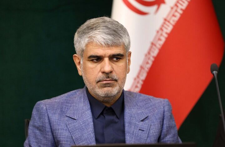 برگزاری نشست مجلس جهت استماع برنامه‌ها و سوابق وزیر پیشنهادی دفاع