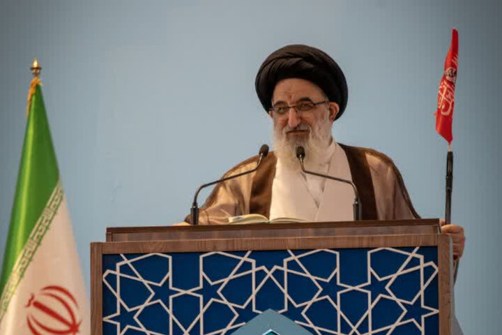 جنگ روایتها و معادله مقاومت؛ پیام سیاسی خطبههای جمعه البرز