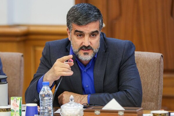 اکبری: ۴۶۰۰ کیلومتر راه روستایی با وجود شرایط جنگی احداث شد - هشت صبح