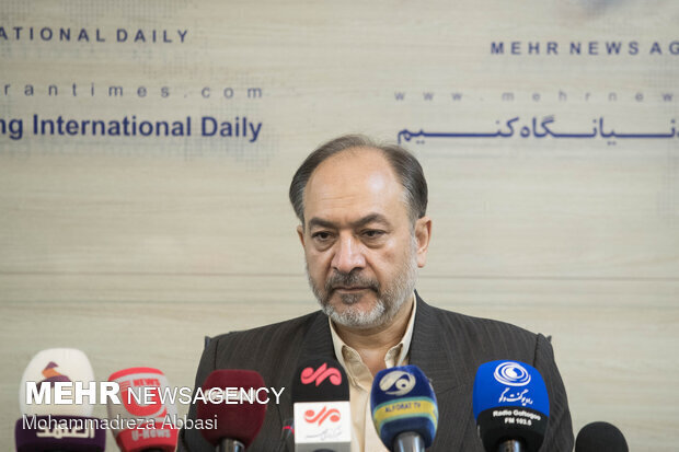 صدرالحسینی: دست ایران برای مقابله با محاصره هوایی بسته نخواهد بود - هشت صبح