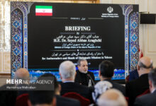 نشست وزیر خارجه کشورمان با سفرا و روسای نمایندگی‌های سیاسی در ایران - هشت صبح