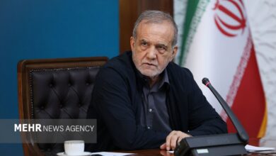رئیس جمهور: باید پناهگاه و تکیه‌گاه همه ملت ایران باشیم - هشت صبح