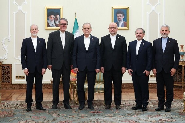 رایزنان فرهنگی انتقال‌دهنده فرهنگ وتمدن اسلامی و ایرانی باشند - هشت صبح