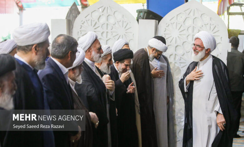نماز جمعه تهران به امامت حجتالاسلام حاجعلیاکبری برگزار میشود - هشت صبح