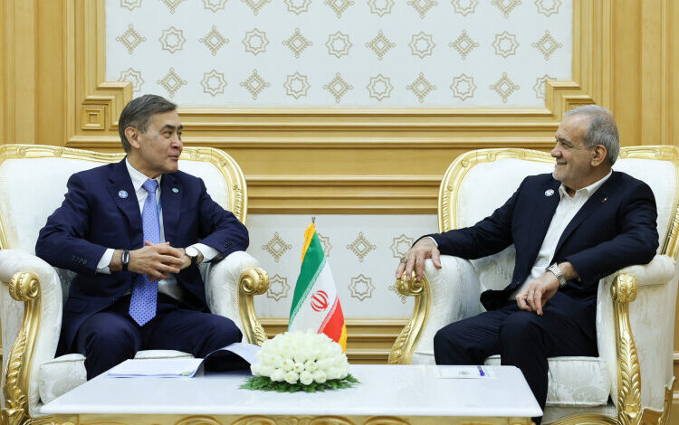 پزشکیان:اثرپذیری از آمریکا باعث از دست رفتن قدرت شانگهای وبریکس می شود - هشت صبح