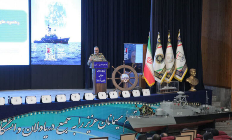دریادار بمانی: اقتدار دفاعی وعلمی از الزامات قدرت بازدارندگی است - هشت صبح