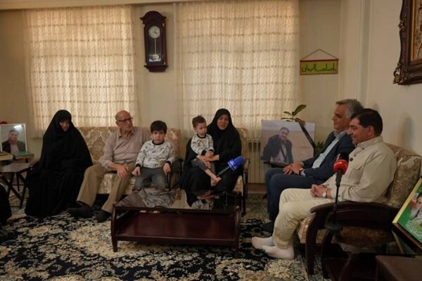 مخبر: شهدای جامعه سلامت نماد ایثار و فداکاری هستند - هشت صبح