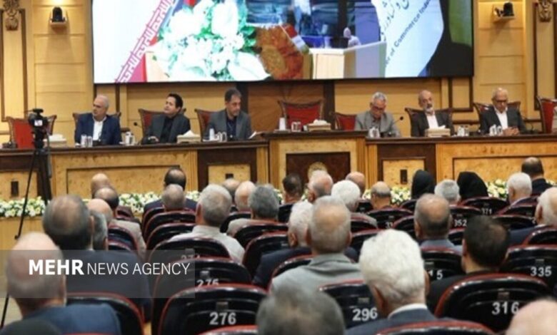 پرسش اتاق ایران از بانک مرکزی؛ ۴۰۰ همت اعتبار به کدام بنگاه‌ها رسید؟ - هشت صبح