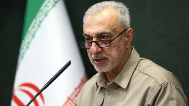اخلاقی: ترامپ اگر بمبی بیاندازد، نیروهایش را از منطقه افقی خارج می‌کند - هشت صبح