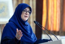 مهاجرانی: عزم ملی کلید صیانت از چرخ‌های تولید است - هشت صبح
