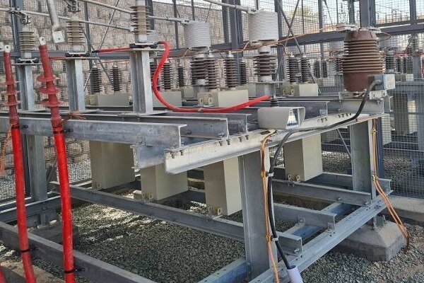 بهره‌برداری از ۲۴.۴ مگاوار بانک خازنی در شبکه برق غرب کشور - هشت صبح