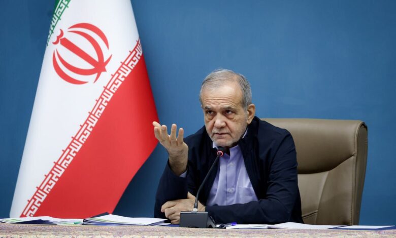 پزشکیان: تنش‌های دی‌ماه بیشتر ناشی از آسیب‌های اجتماعی بود - هشت صبح