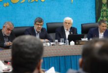 عارف: بخش خصوصی محور توسعه اقتصادی کشور است - هشت صبح