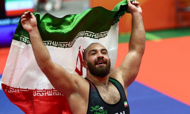 امیرحسین  زارع قهرمان سنگین وزن جهان شد/ دو طلای کشتی آزاد ایران در روز دوم